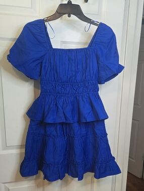 Aiblee Tiered 2 Peice Set Nwt